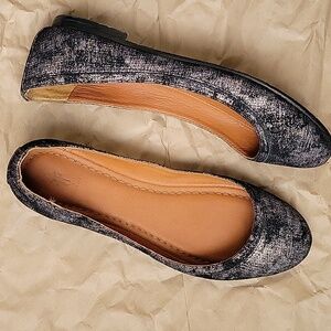 Frye Black Metallic Textured Leather Women's Flats 8.5